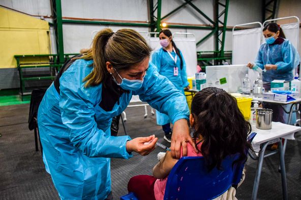 Más de 140 niños y niñas entre 6 y 11 años recibieron la vacuna contra Covid-19 en Puerto Williams