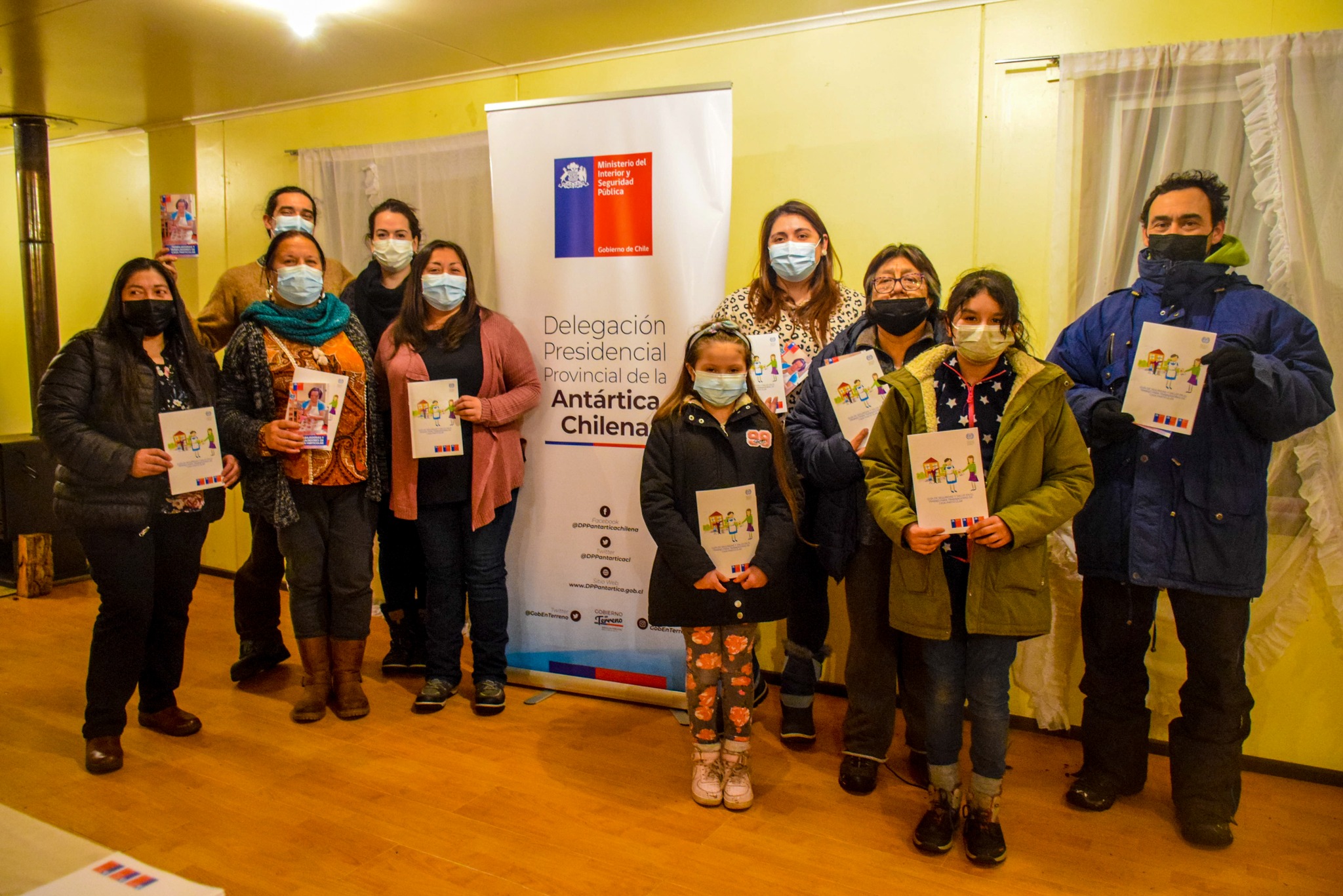 Organizada por la DPP Antártica Chilena: Realizan actividad para conmemorar el Día Internacional del Trabajo Doméstico y de Cuidados No Remunerado