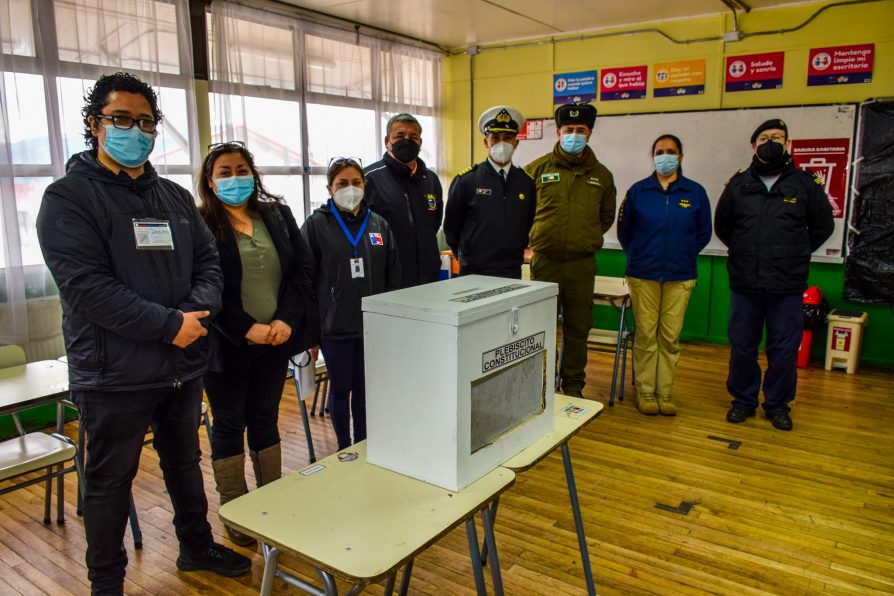 En vísperas del Plebiscito Constitucional 2022: Realizan visita inspectiva a local de votación de Cabo de Hornos