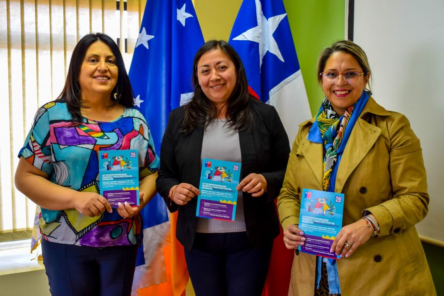 Delegada María Luisa Muñoz participa en actividades con la seremi de la Mujer y Equidad de Género en Puerto Williams