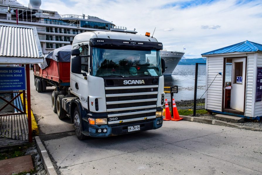 Tras inicio de temporada de cruceros 2022-2023: Nuevas oportunidades labores se abren para trabajadores portuarios de Puerto Williams