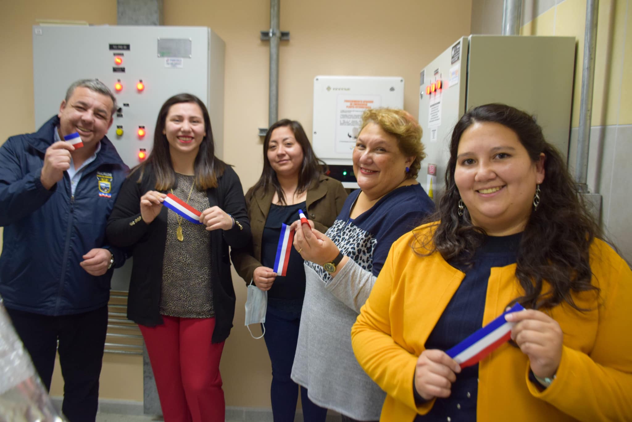 Inauguran planta fotovoltaica en Hospital de Puerto Williams