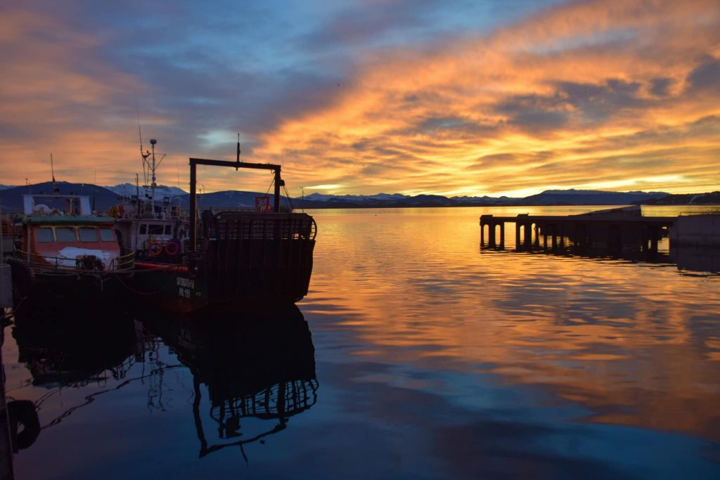 Amanecer Puerto Williams