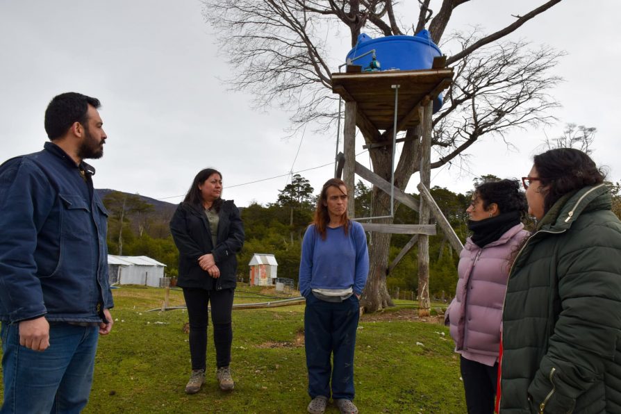 DPP Antártica Chilena y Seremi de Agricultura: Realizan despliegue territorial en zonas rurales de Isla Navarino