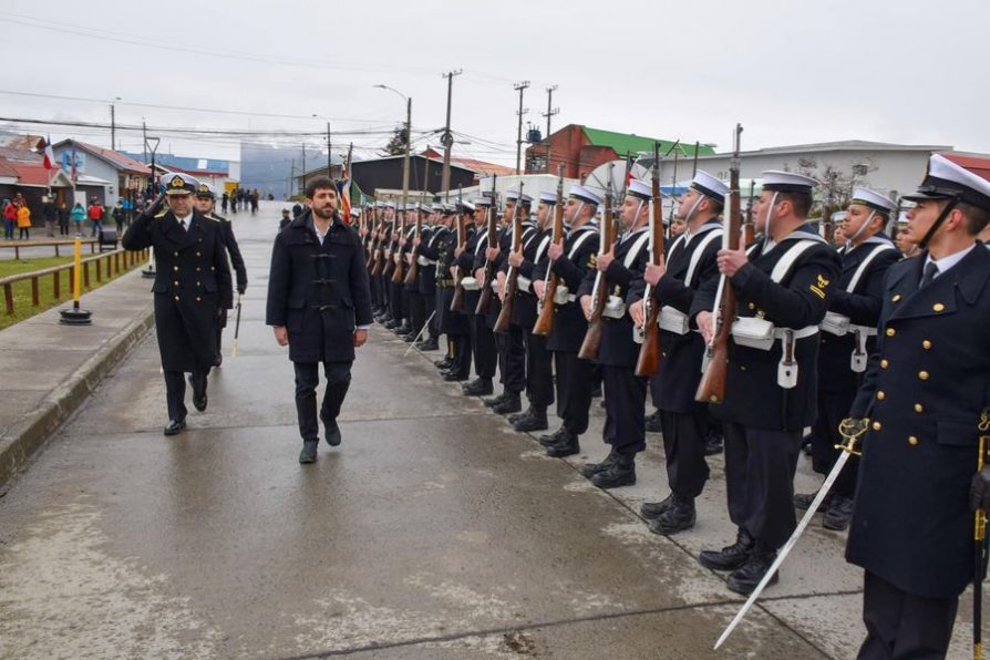 Autoridades gubernamentales participan en diversas actividades por 70° aniversario de Puerto Williams