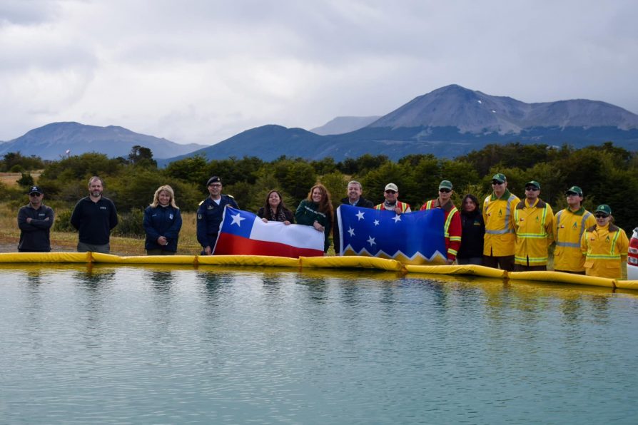 Para combatir incendios forestales: Conaf Cabo de Hornos implementa piscina autosoportante de 100 mil litros en Puerto Williams