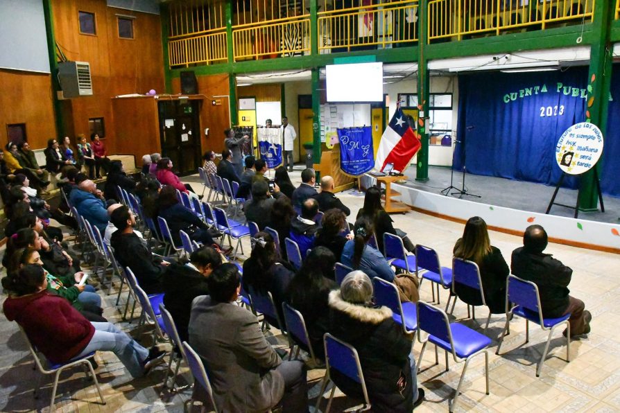 Delegada María Luisa Muñoz está presente en Cuenta Pública 2023 del Liceo DMG de Puerto Williams