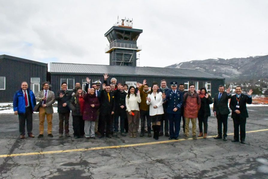 Delegada Constanza Calisto participa en inauguración de nuevo terminal aéreo de Puerto Williams