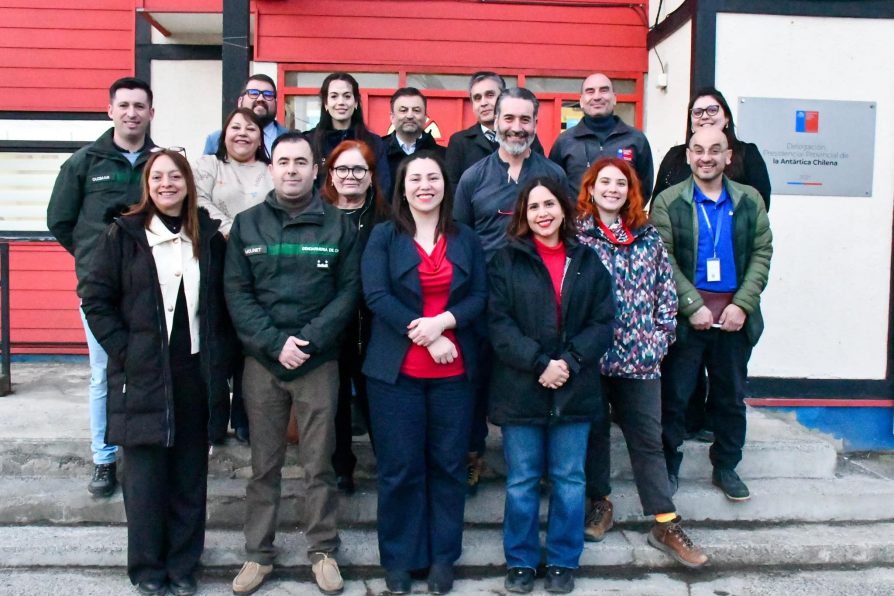 Una veintena de personas asiste a Plaza de Justicia y Derechos Humanos en Puerto Williams