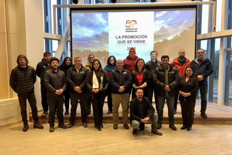 Hito para el turismo y la descentralización: Sernatur incorpora a Puerto Williams como destino de su programa Vacaciones Tercera Edad