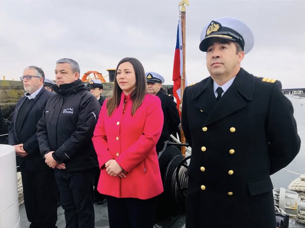 Delegada Constanza Calisto participa en ceremonia de aniversario de LSG “Alacalufe”