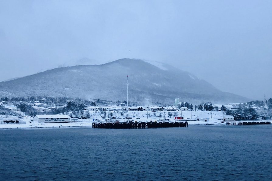 Casi 20 centímetros precipitados registra primera nevada del año en Puerto Williams