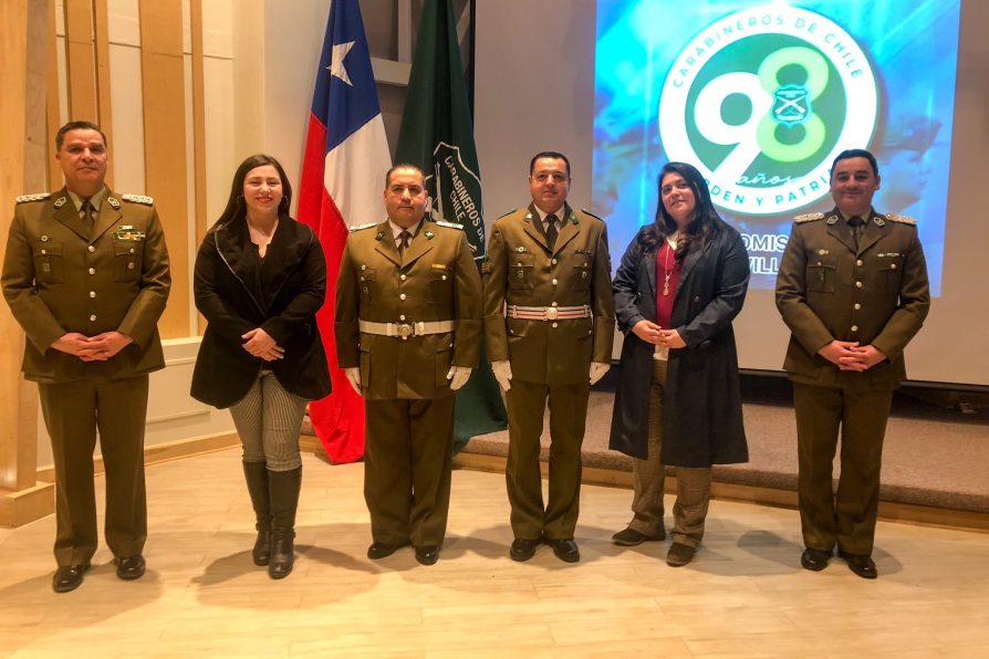 Dos funcionarios de Carabineros reciben ascensos de grado en Puerto Williams