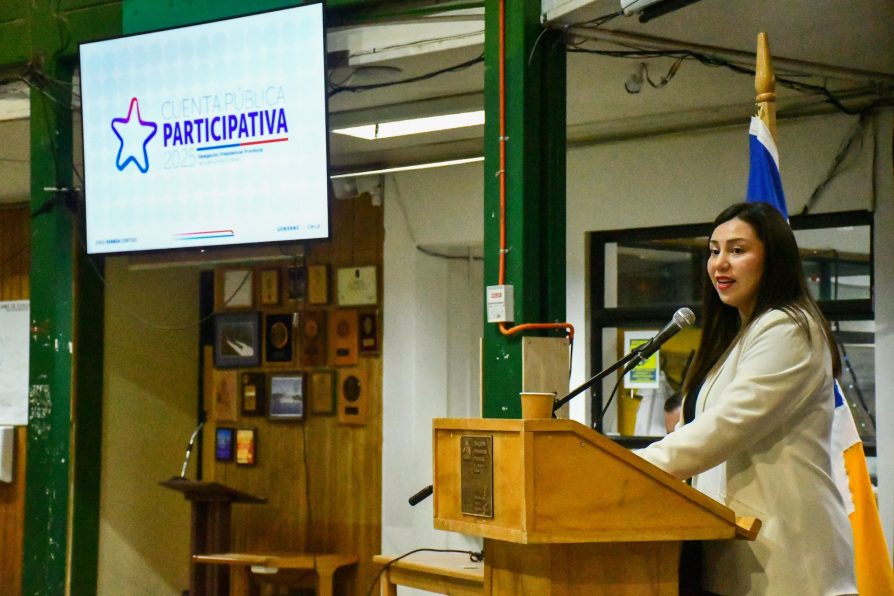 Puerto Williams: Delegación Antártica Chilena realiza Cuenta Pública Participativa 2025 con amplia convocatoria de la comunidad