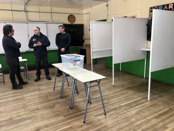 Primarias Presidenciales 2025: Inspeccionan único local de votación en Cabo de Hornos