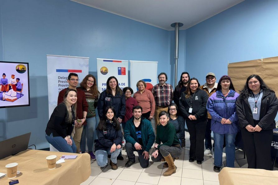 Gobierno en Terreno: Desarrollan capacitación a dirigentes sociales y comunitarios de Puerto Williams