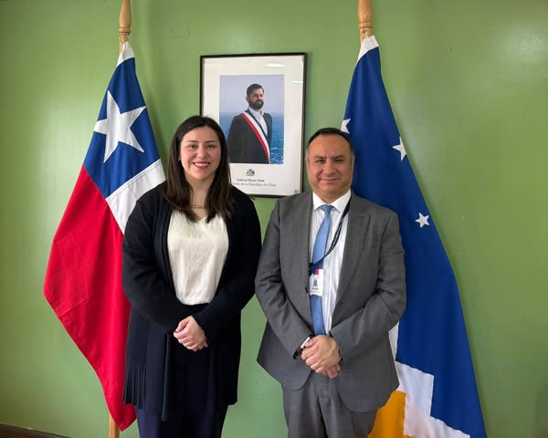 Delegada Constanza Calisto Gallardo da la bienvenida a nuevo director del Hospital Comunitario Cristina Calderón