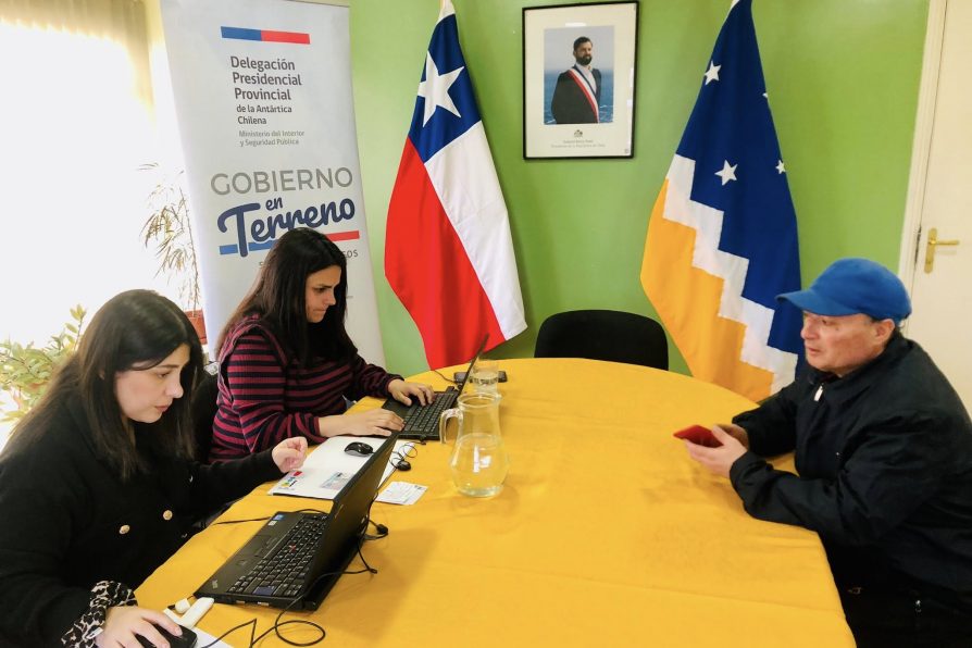Vivienda y salud: Jornada de “Gobierno en Terreno” se enfoca en dos necesidades prioritarias para la comunidad de la Provincia Antártica Chilena