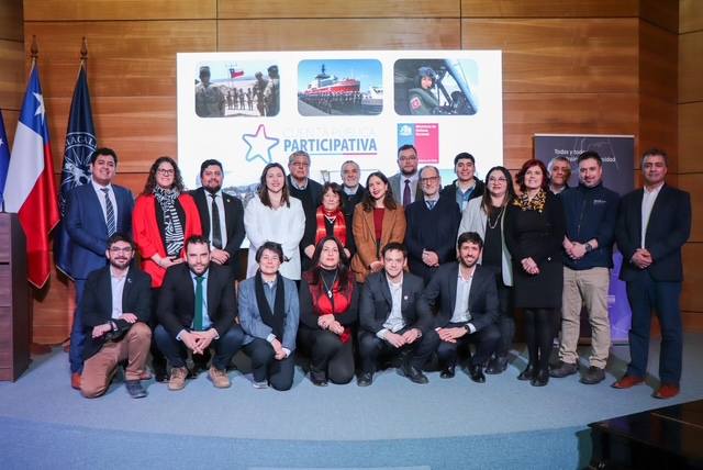 En Punta Arenas: Delegada Constanza Calisto Gallardo asiste a Cuenta Pública Participativa del Ministerio de Defensa