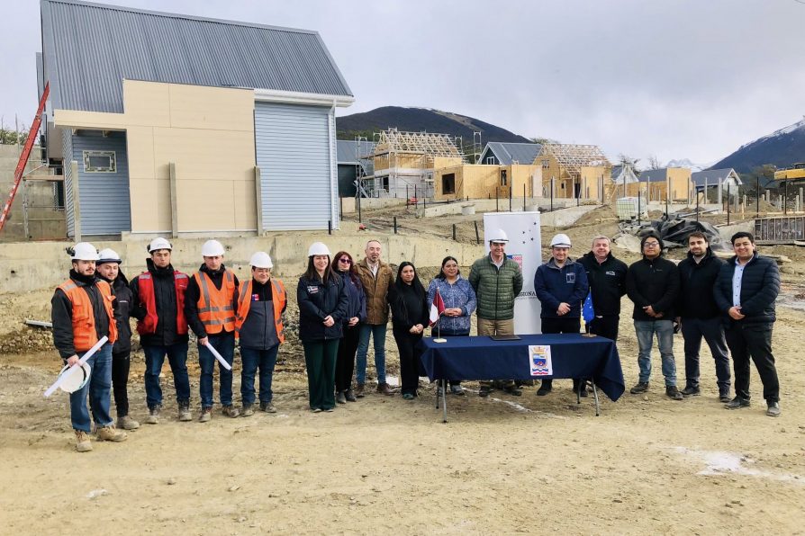 Segundo proyecto del Plan de Emergencia Habitacional en Puerto Williams: 67% de avance registra construcción de conjunto habitacional “Altos de Cabo de Hornos”
