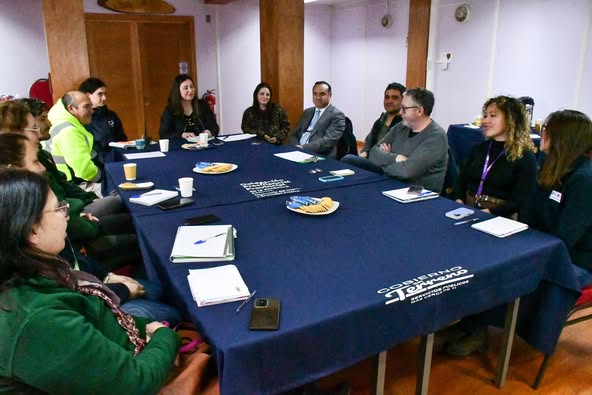 Delegada Constanza Calisto Gallardo encabeza nuevo Plenario de Servicios Públicos en Puerto Williams