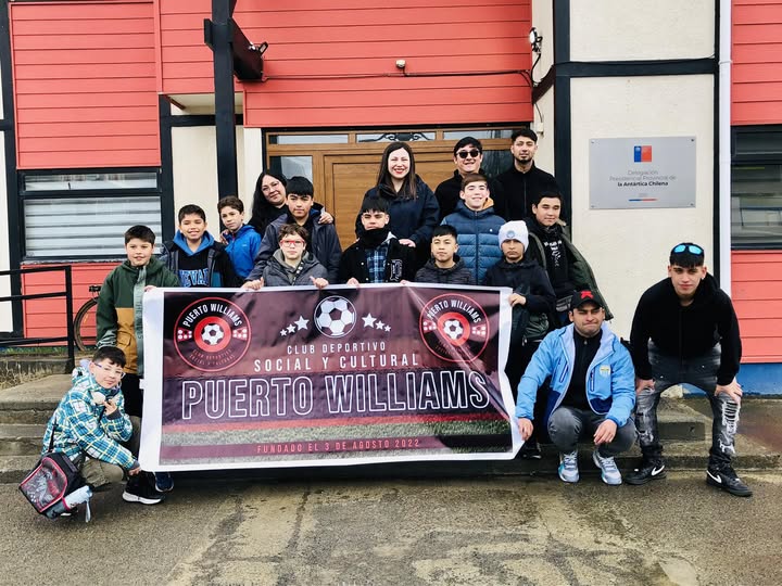 Niños de Puerto Williams representarán a la ciudad en torneo de fútbol 7 en Punta Arenas