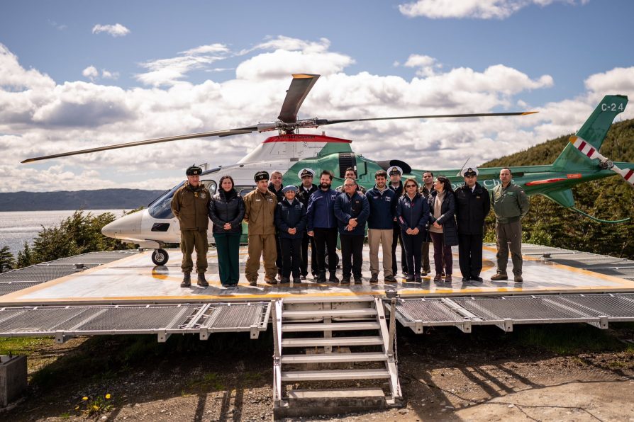 Presidente de la República, Gabriel Boric Font, inaugura punto de posada para helicópteros en el poblado más austral de Chile: “Como Estado debemos presencia, apoyo y protección”