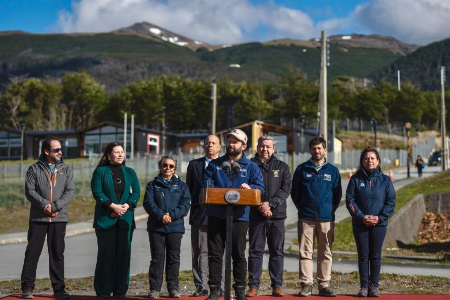 Presidente Gabriel Boric destaca construcción de futuro centro de rehabilitación en Puerto Williams: “Vamos a lograr este sueño de que las cuatro provincias de la región tengan centros de rehabilitación”