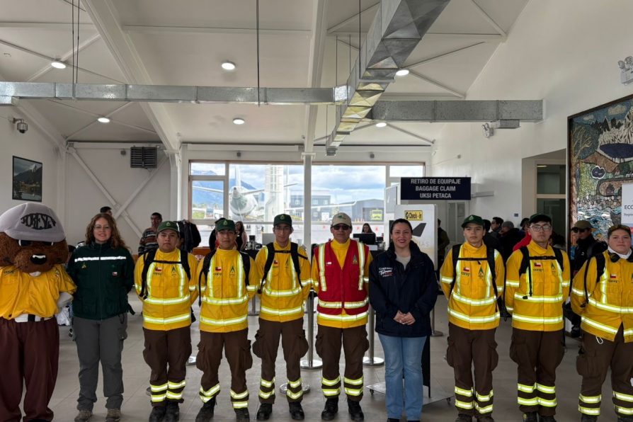 Autoridad provincial reconoce labor de brigadistas de CONAF ante emergencias forestales