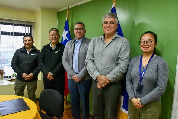 Delegado Moncada recibe saludo protocolar de representantes de Edelmag
