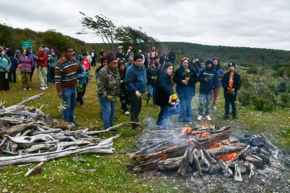 Con emotiva ceremonia conmemoran cuarto aniversario de fallecimiento de Cristina Calderón Harban 