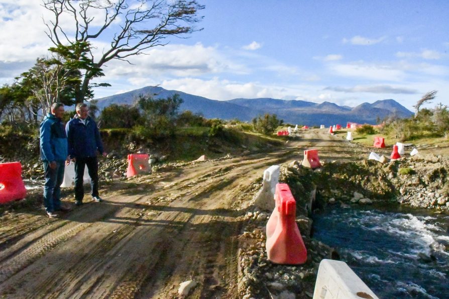 Delegación Antártica Chilena coordina soluciones para tramos afectados en rutas de Isla Navarino