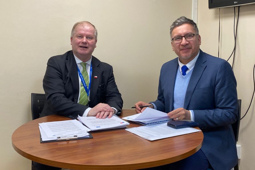 Autoridades abordan desafíos de conectividad para residentes de la Provincia Antártica Chilena