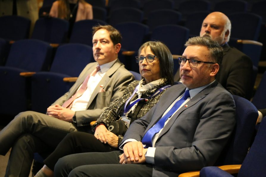 Delegado Moncada participa en reuniones con diversos subsecretarios en segunda jornada de Primer Encuentro Nacional de Delegados Presidenciales