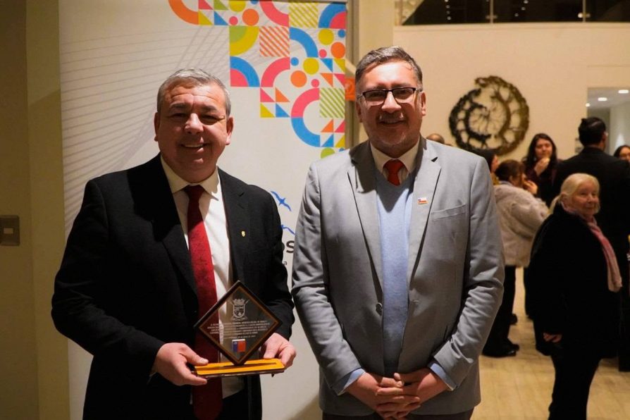 Delegado Rodolfo Moncada Salazar participa en ceremonia por 40° aniversario de la Municipalidad de Cabo de Hornos