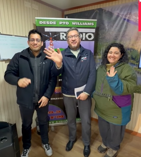 [VIDEO] Saludo por 16° aniversario de Radio Navarino de Puerto Williams