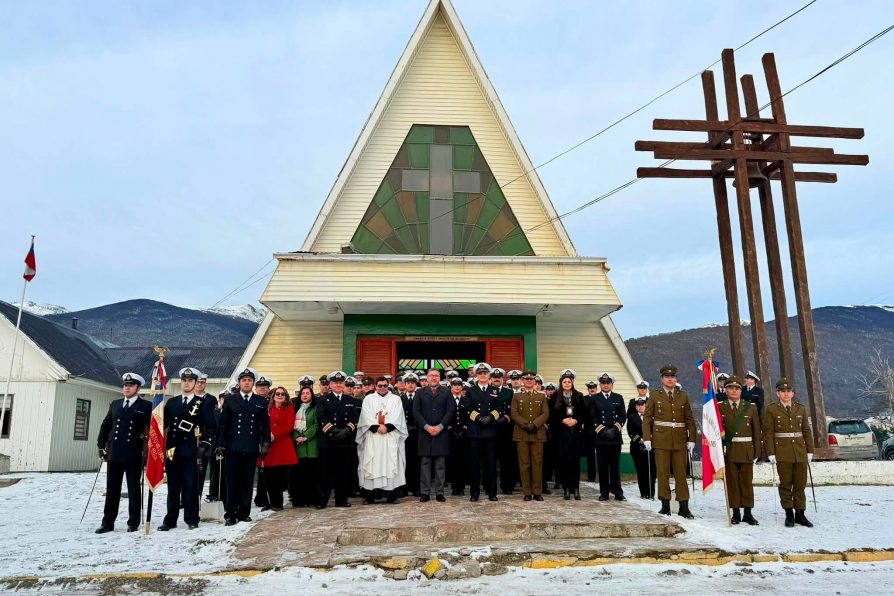 Delegado Rodolfo Moncada participa en ceremonia por Día de la Virgen del Carmen