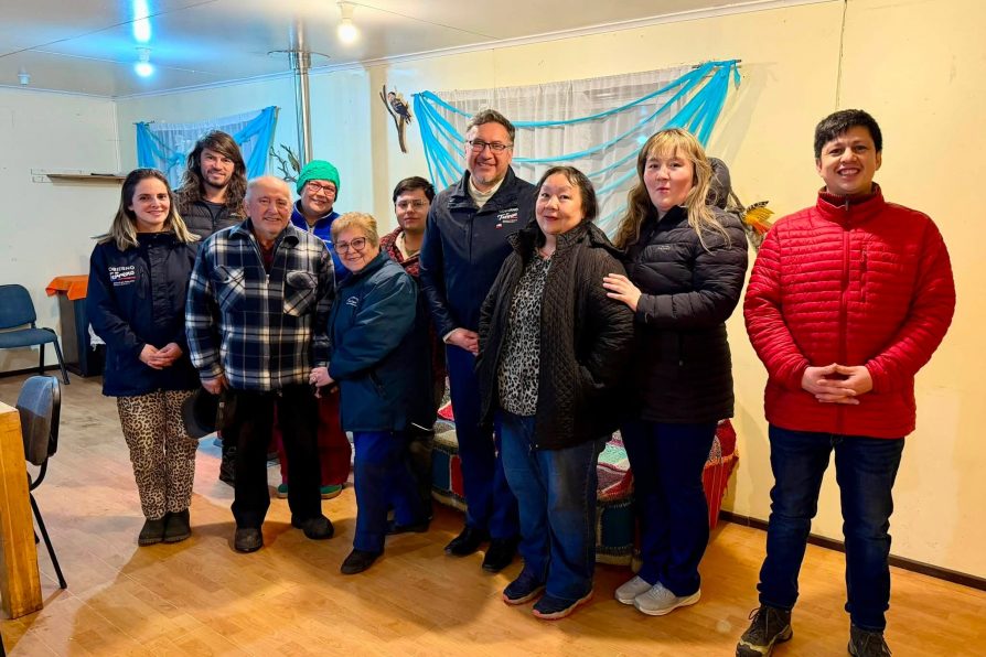 Delegado Rodolfo Moncada recoge demandas históricas de la Junta de Vecinos N°1 de Puerto Williams