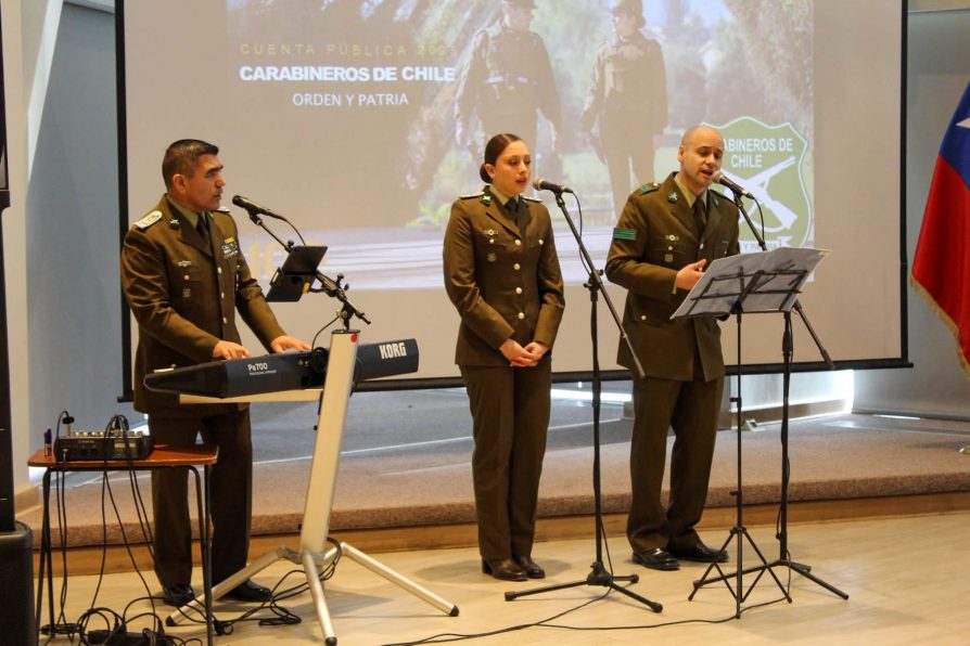 Voces del Centenario: Carabineros acerca la música y una faceta diferente de su labor a la comunidad de Puerto Williams